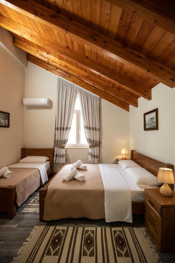 Xhuli Guesthouse Shkoder Exterior photo