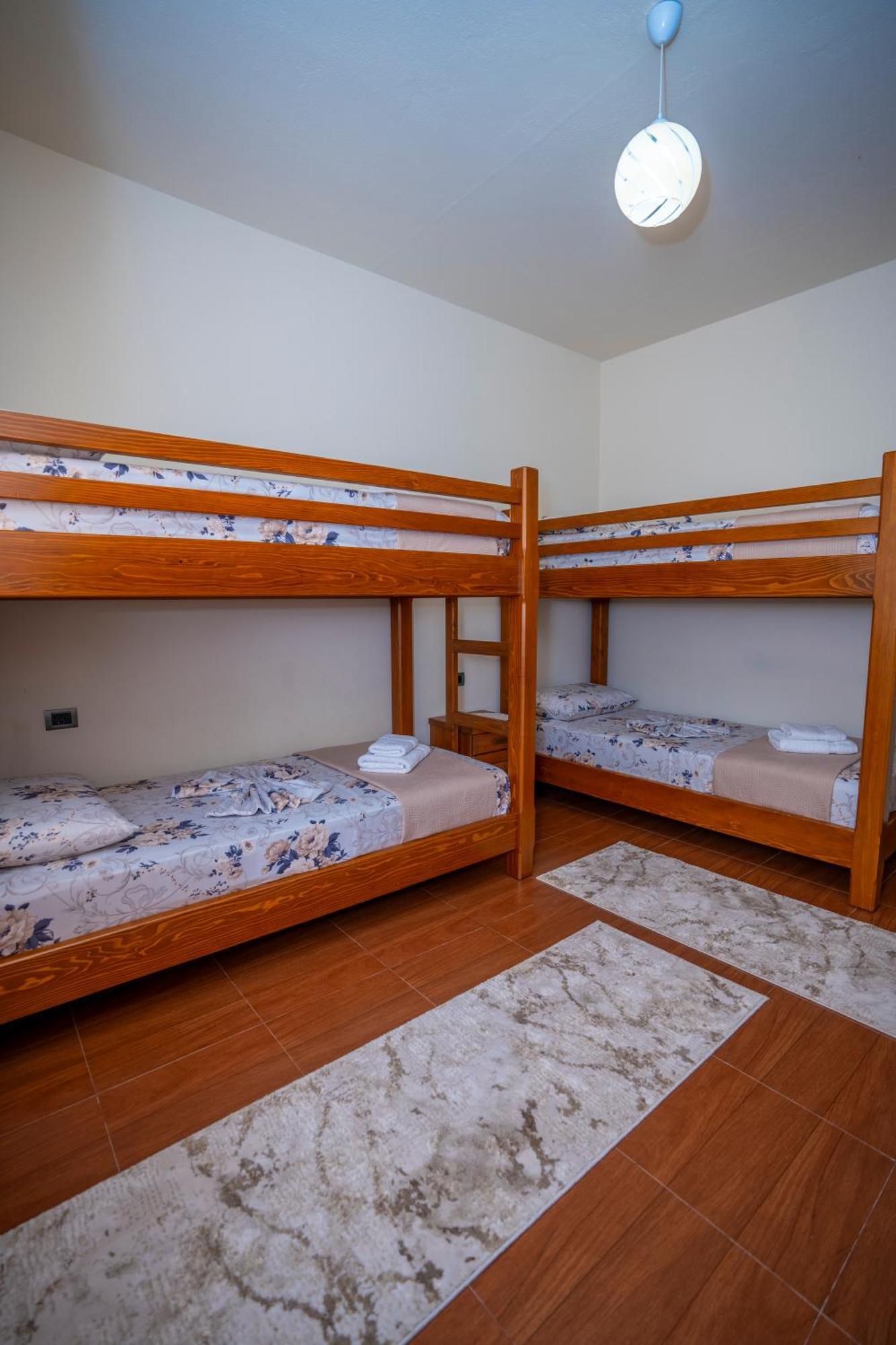 Xhuli Guesthouse Shkoder Exterior photo